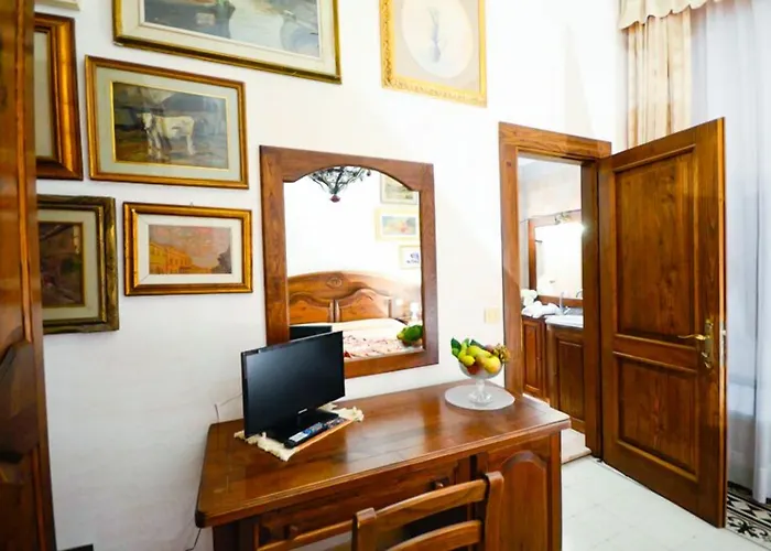 בית הארחה Residenza Il Poggione 3*